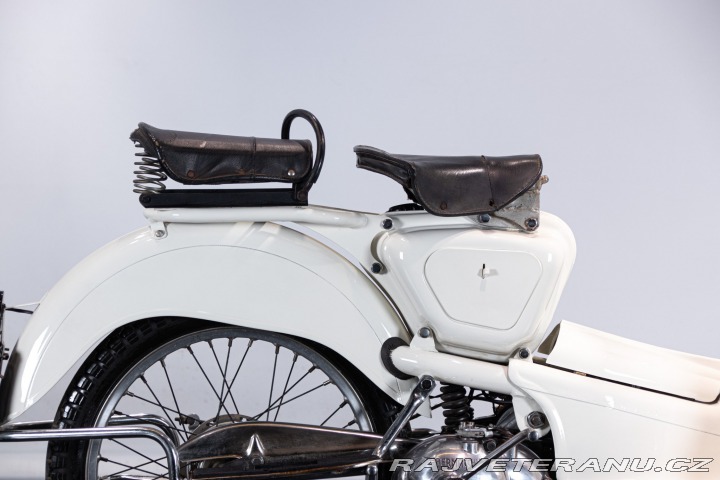 Ostatní značky Ostatní modely Aermacchi - Harley Davidson ZEFFIRO 125 2T 1956