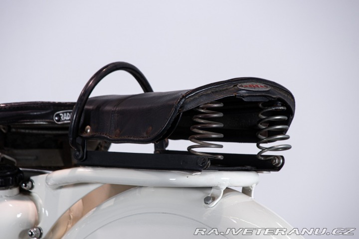 Ostatní značky Ostatní modely Aermacchi - Harley Davidson ZEFFIRO 125 2T 1956