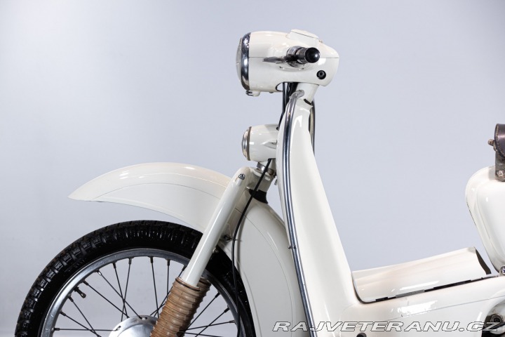 Ostatní značky Ostatní modely Aermacchi ZEFFIRO 125 2T 1956