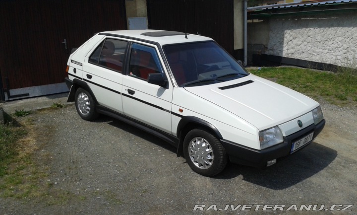 Škoda Favorit 135 LS, s vozíkem 1990