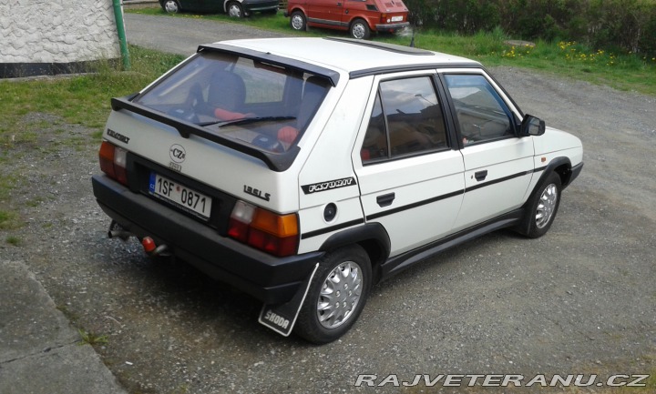 Škoda Favorit 135 LS, s vozíkem 1990