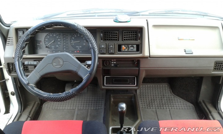 Škoda Favorit 135 LS, s vozíkem 1990