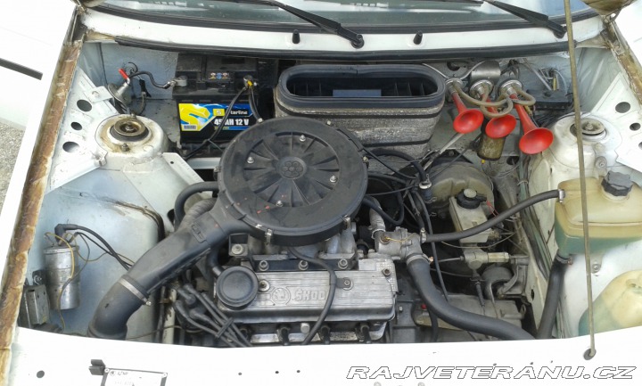 Škoda Favorit 135 LS, s vozíkem 1990