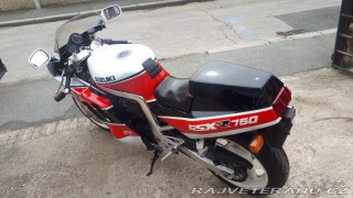 Suzuki GSX GSXR 750 1990