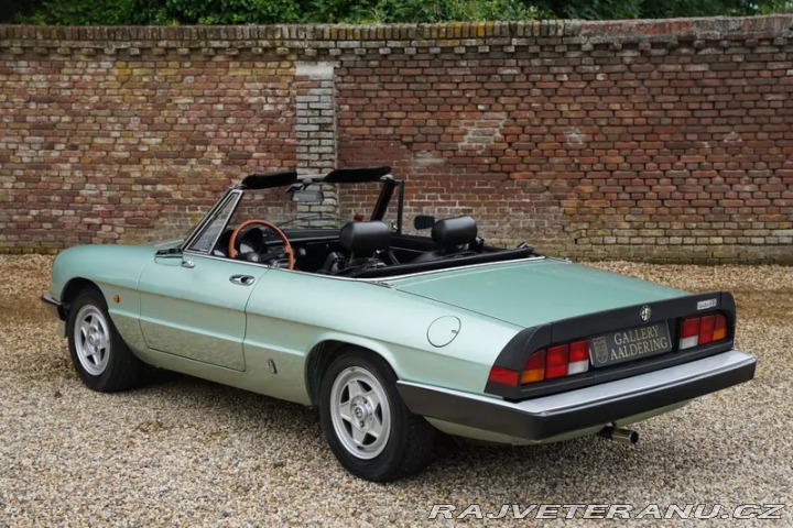 Alfa Romeo Spider 2.0 1986