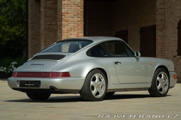 Porsche 911 964 (911) CARRERA 2 1990