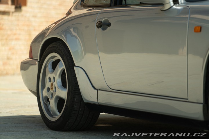 Porsche 911 964 (911) CARRERA 2 1990