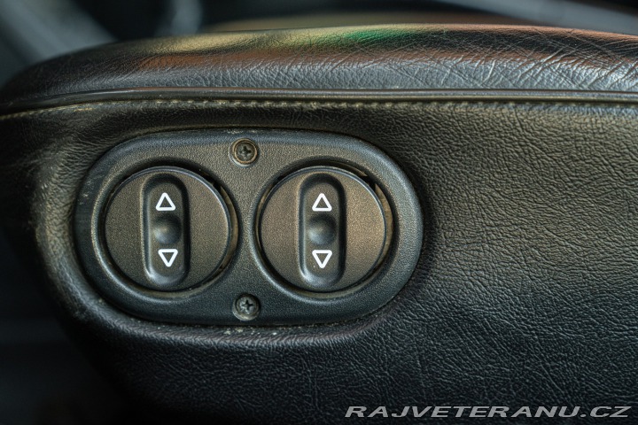 Porsche 911 964 (911) CARRERA 2 1990