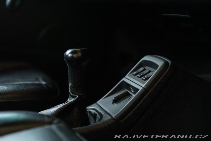 Porsche 911 964 (911) CARRERA 2 1990