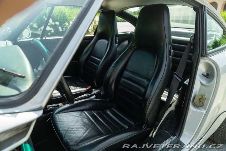Porsche 911 964 (911) CARRERA 2 1990