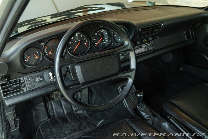 Porsche 911 964 (911) CARRERA 2 1990