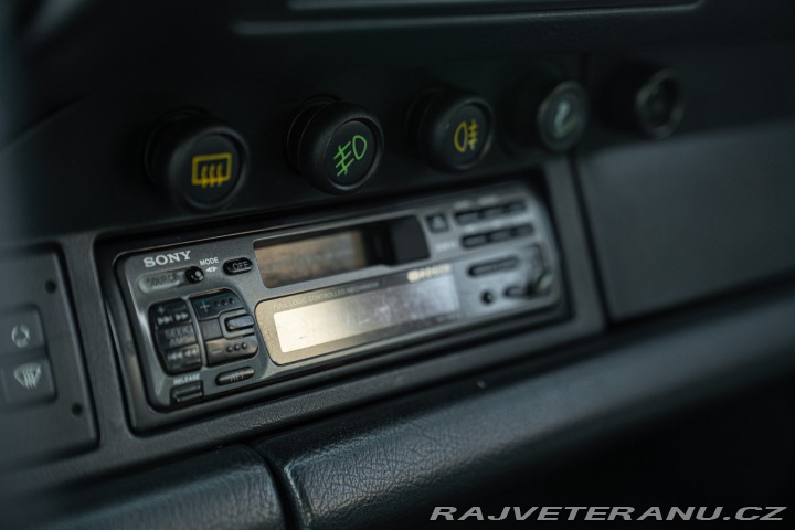 Porsche 911 964 (911) CARRERA 2 1990