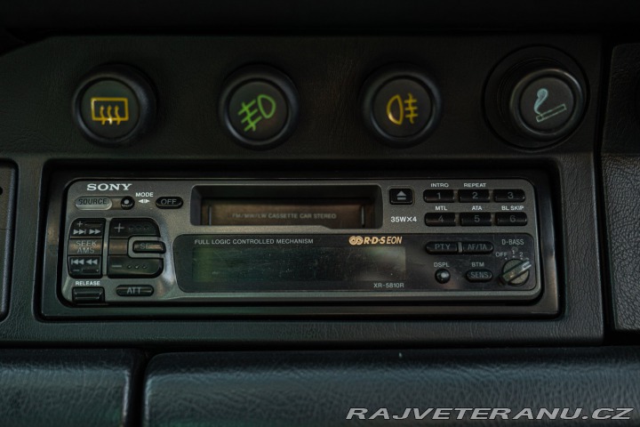 Porsche 911 964 (911) CARRERA 2 1990