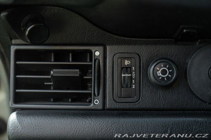 Porsche 911 964 (911) CARRERA 2 1990