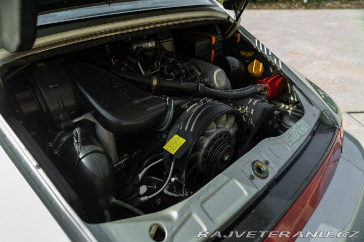 Porsche 911 964 (911) CARRERA 2 1990
