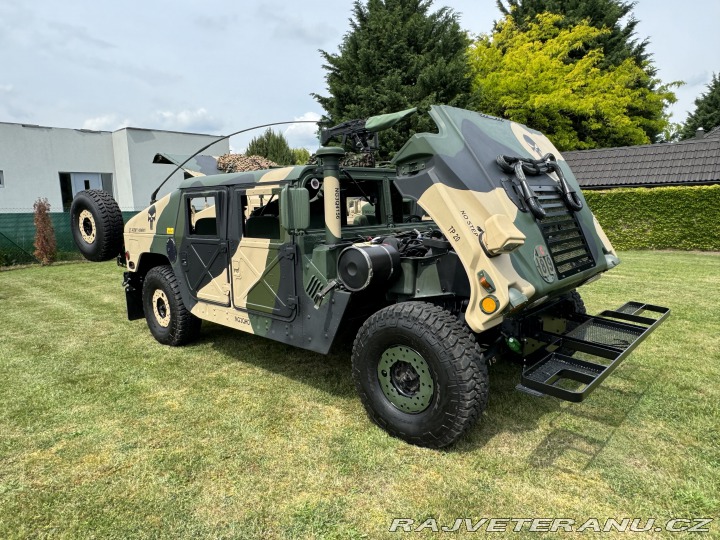 AM General Humvee Hummer H1 1994