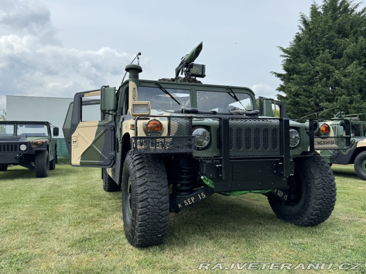 AM General Humvee Hummer H1 1994