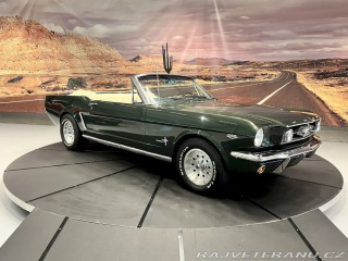 Ford Mustang CONVERTIBLE