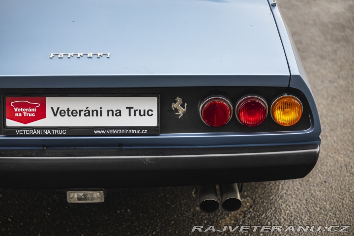 Ferrari 365 GT4 2+2 1975