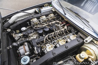 Ferrari 365 GT4 2+2 1975