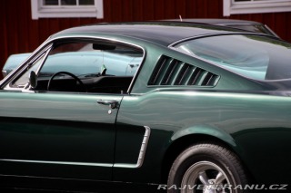 Ford Mustang Fastback, manuál 1965