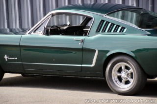 Ford Mustang Fastback, manuál 1965