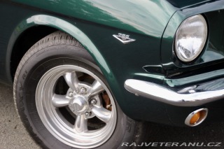 Ford Mustang Fastback, manuál 1965
