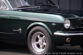 Ford Mustang Fastback, manuál 1965