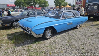 Ford Thunderbird 