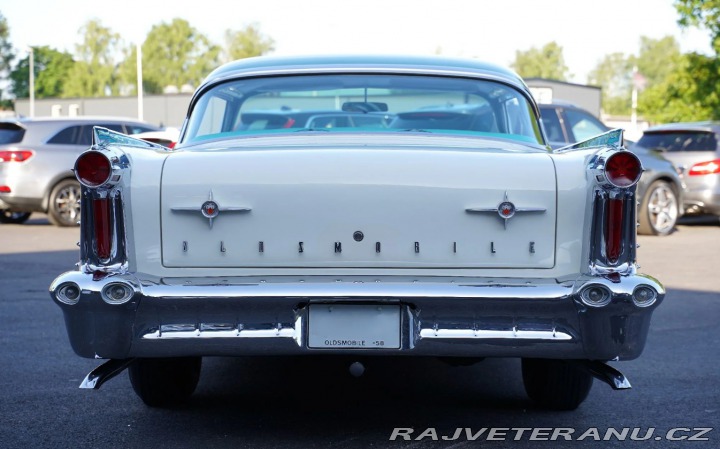 Oldsmobile 88 Super 88 1958