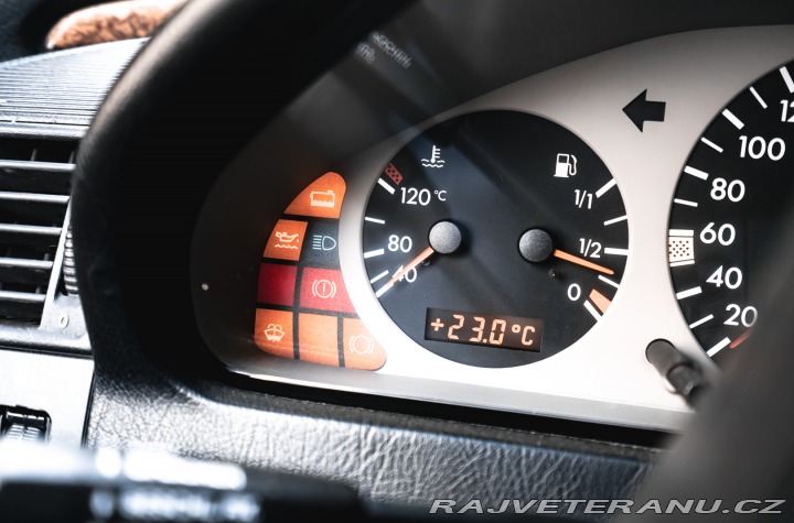 Mercedes-Benz M C36 AMG 1995