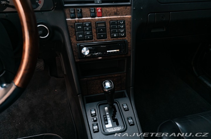 Mercedes-Benz M C36 AMG 1995