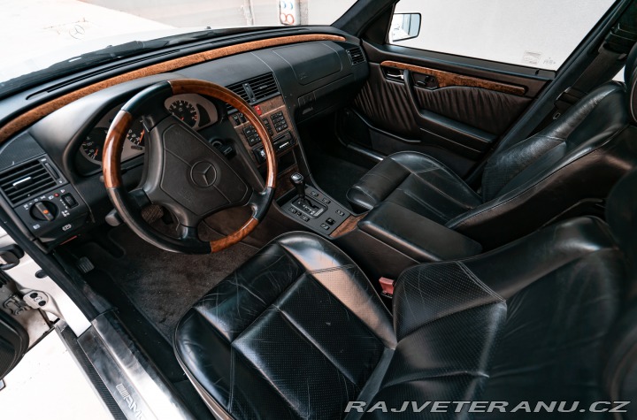 Mercedes-Benz M C36 AMG 1995