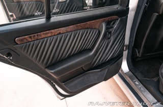 Mercedes-Benz M C36 AMG 1995