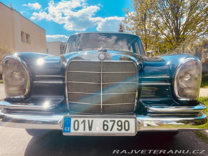 Mercedes-Benz 220 SE 1963