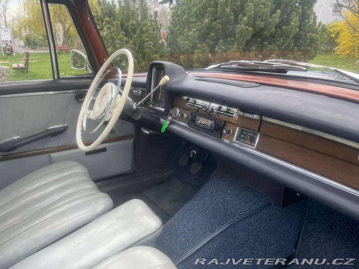 Mercedes-Benz 220 SE 1963