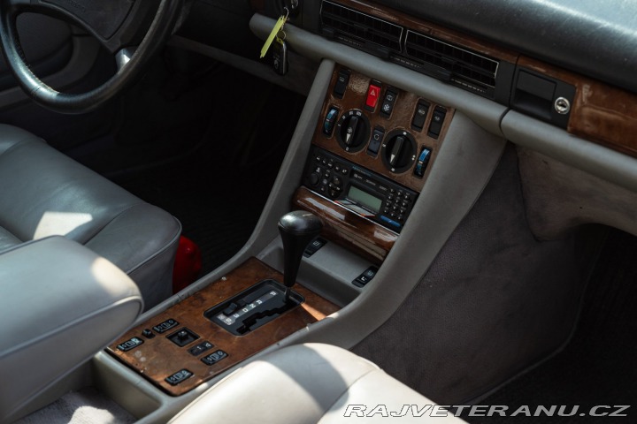 Mercedes-Benz 500 SEC 1986