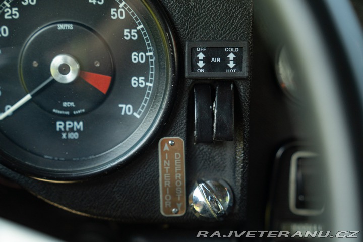 Jaguar E-Type V12 SPIDER 1974