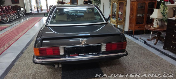 Mercedes-Benz SL R107 560 1986