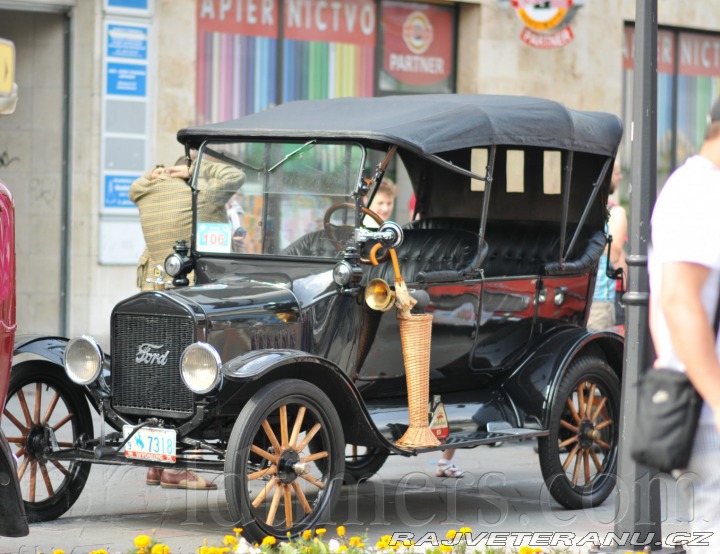 Ford T Touring 1918