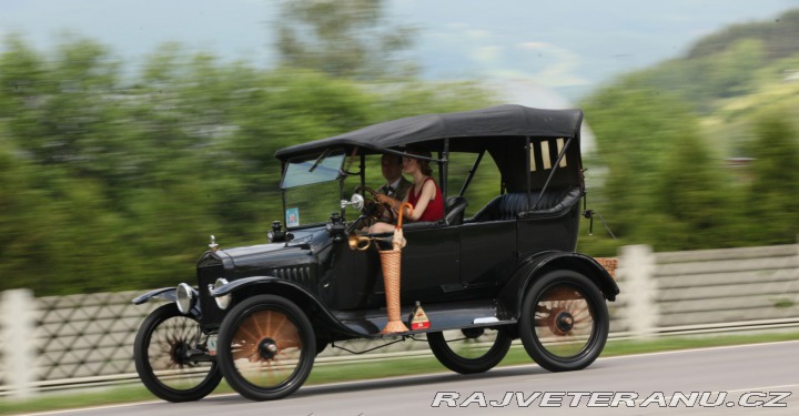 Ford T Touring 1918