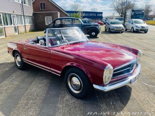 Mercedes-Benz SL 230 Pagode