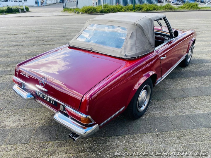 Mercedes-Benz SL 230 Pagode 1966