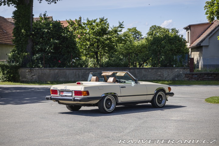 Mercedes-Benz 560 SL R107 1986