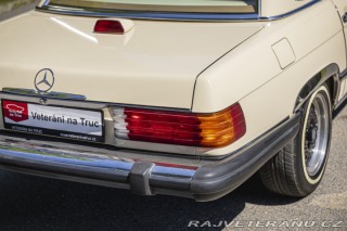 Mercedes-Benz 560 SL R107 1986