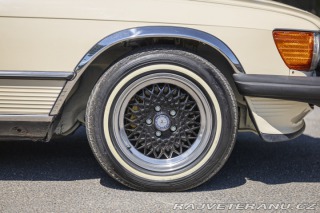 Mercedes-Benz 560 SL R107 1986