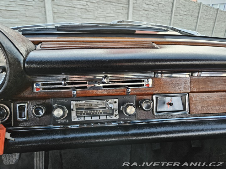 Mercedes-Benz 280 SE COUPE MANUÁL 1968