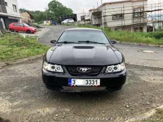 Ford Mustang 3.8i Manual 2000