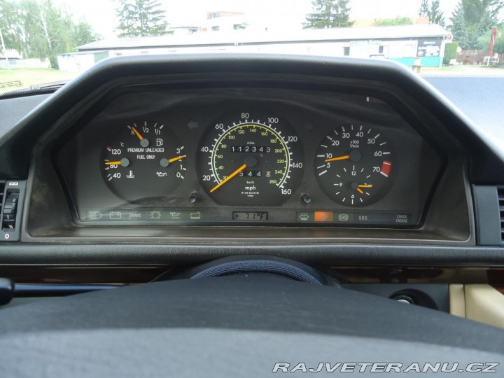 Mercedes-Benz 320 124 E 320 Cabrio, automat 1995
