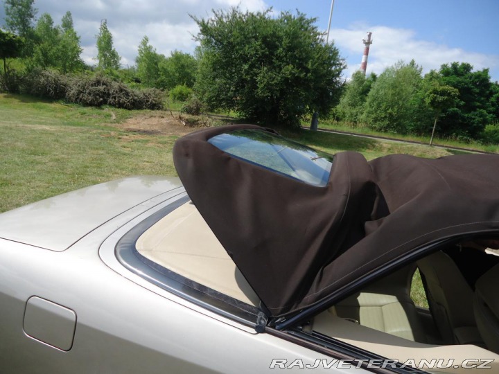 Mercedes-Benz 320 124 E 320 Cabrio, automat 1995